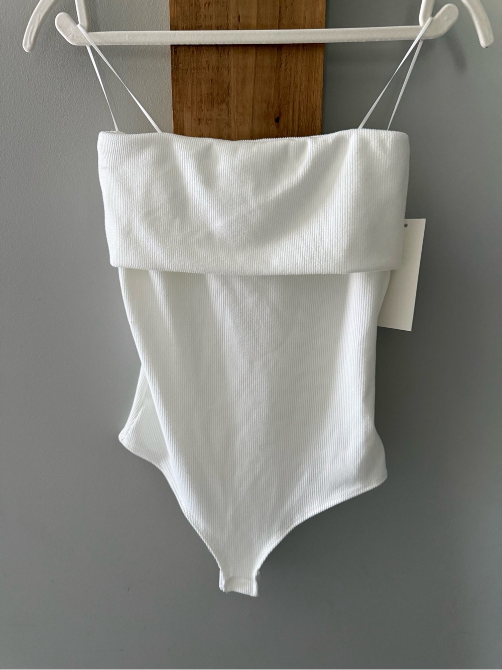 Women’s White Ribbed Strapless Shapewear Bodysuit